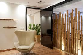 It is raining when mother arrived home. Batasi Ruangan Tanpa Ribet Dengan 10 Desain Pembatas Ruangan Ini