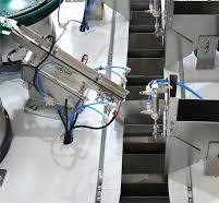 Automatic Bottle Cap Counting Packaging Packing Machine Vertical Form Fill Seal
