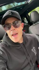 Kendra Timberlake's Instagram, Twitter & Facebook