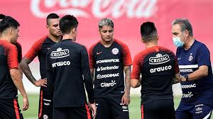 La roja se enfrenta en un duelo amistoso con su par de bolivia, equipo que llega sus figuras como alejandro chumacero y el el partido se disputará en el estadio el teniente de rancagua en chile. Como Podria Formar Lasarte En Su Primer Partido Al Mando De La Roja Y Por Que Seria Relevante Con Miras A La Copa America Emol Com