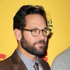Paul Rudd Is Switching Up His Grooming At Beckham Level Speed Paul Rudd Rudd Bearded Men Hot