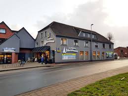 The center of carolinensiel is about 0.3 miles away. Einkaufsmoglichkeiten In Carolinensiel Ferienhaus Nordseeufer