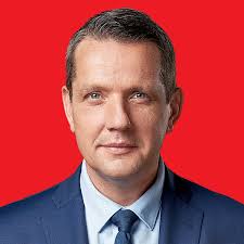 Dr. Szakács László