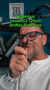 Papst wählen ist einfacher!, Habemus endlich eine neue Firmware auf den  Drahtlos-Shiftern der 12fach Di2 ..., leider nicht ohne Kabel., #rennrad  #di2 #duraace #ultegra #firmware #firmwareupdate ...