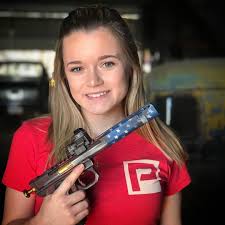 Some #mondaymotivation from @cheyennedaltonshoots and our 6" USA Scorpion  pistol. Yes, that is the elusive gold bolt. 😀