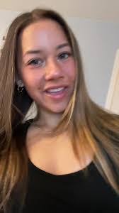 Ellie Terrell's Instagram, Twitter & Facebook