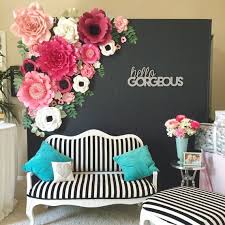 Decora tu fiesta tropical en casa con este material tan sencillo y barato 34 Sencillas Ideas De Flores De Papel Para Decoracion Top 2020 Uma Manualidades