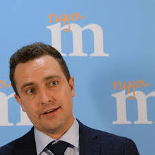 Moderaternas kommunikationschef Per Nilsson får sluta som chef