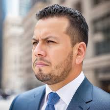 El fútbol trujillano está de duelo Uno de los grandes futbolistas  trujillanos cómo era Raúl "Chupón" Carrión identificado plenamente por el  club Carlos A. Mannucci dejó de existir ayer 26 de diciembre.