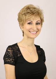 Petite Sophie (short wig)