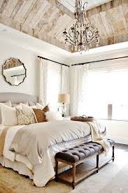 Farmhouse wall decor ideas that will help you create cohesive interiors. Modern Farmhouse Tour Thistlewood Farm