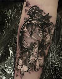 100 Awesome Watch Tattoo Designs Mit Bildern Taschenuhr Tattoo Tattoo Uhr Eulen Tattoo Handgelenk