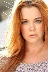 Anthea Yates's Instagram, Twitter & Facebook