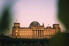 Das ist auch in der metropole berlin mit rund 3,7 millionen einwohnern nicht anders. Seit Wann Ist Berlin Die Hauptstadt Von Deutschland