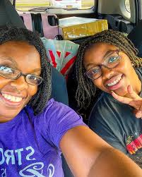 Kelli Hinton (@mommydaughteradventrs) • Instagram photos and videos