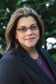 Estela Valdez's Instagram, Twitter & Facebook