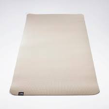No yoga practice is complete without a good yoga mat. Reebok Tech Style Yoga Mat Beige Reebok Deutschland