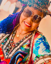 Shannon “QueenShanShan” (@queenshanshan) • Instagram photos and videos