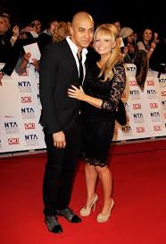 L'ancienne spice girls emma bunton aux côtés de son fiancé tate lee jones et leurs enfants jade et beau arrivent dans les locaux de capital radio à londres, le 21 janvier 2016. Emma Bunton Wedding Engagement Ring From Jade Jones Worth Whopping 250k Express Co Uk