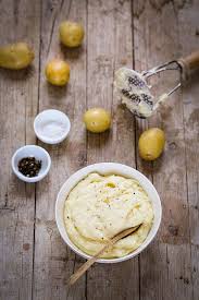 Reussir La Puree De Pommes De Terre Recette Et Astuces Un Dejeuner De Soleil Recette Puree Pomme De Terre Recette Pomme De Terre Puree De Pomme