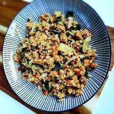 150 De Melange Quinoa Et Boulgour 1 Steak Sojasun Aux Petits Legumes 1 Cs D Huile Courgettes Et Oignon Bon Appetit Idee Repas Repas Bon Appetit