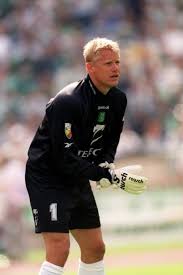 Peter schmeichel ist ein ehemaliger fußballspieler aus дания, (* 18 нояб. Peter Schmeichel Sporting Lisbon Goalkeeper Peter Schmeichel Sports Goalkeeper