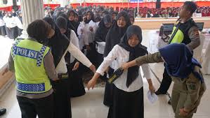 Maybe you would like to learn more about one of these? Dari 10 093 Peserta Seleksi Cpns Hanya 193 Memenuhi Passing Grade Radarcirebon Com