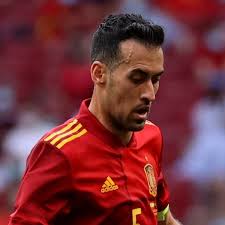 España llegará a su próximo reto tras 430 días sin conocer la luis de la fuente compareció en la sala de prensa tras la eliminación de la selección española en las. Seleccion De Espana Sergio Busquets Da Positivo Por Covid 19 De Cara A La Eurocopa 2021 Soy Futbol