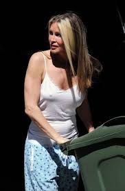 Caprice Bourret Taking The Bins Out In London Gotceleb