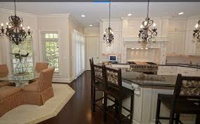 choosing kitchen lighting above island