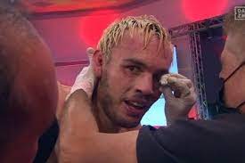Julio césar chávez carrasco (born 16 february 1986), best known as julio césar chávez jr., is a mexican professional boxer who held the wbc middleweight title from 2011 to 2012. Mario Cazares Upsets Julio Cesar Chavez Jr By Technical Decision Bad Left Hook