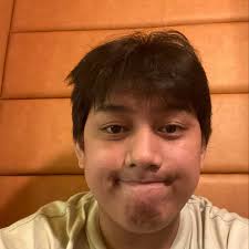 I won't say (I'm in love) with this Hercules fan cast. 💪 (🎥: Getty)