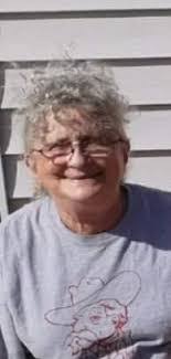 Louise Brewer's Instagram, Twitter & Facebook