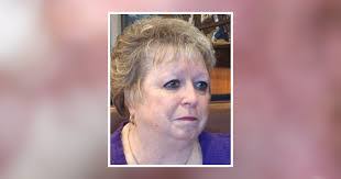 Wanda Fields's Instagram, Twitter & Facebook