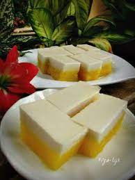 700 gm ubi kayu (parut, timbang dan sejatkan air selama 15 minit ). Talam Ubi Kayu Asian Desserts Indonesian Desserts Malaysian Dessert