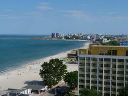 Hai că acum am şi dezvăluit unde am fost în această vară. In Weekend Pe Litoralul Meu Ep 2 Mamaia In Alb Gri Si Negru Dar Mai Mult In Alb
