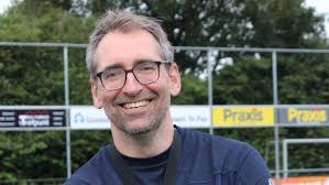 Hoofdtrainer Robert Bosma verlengt bij Vroomshoopse Boys