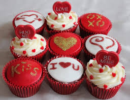 Cupcake Lovers In Paris Saint Valentin Collection Cake Designs Valentine Day Cupcakes Love Cupcakes