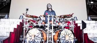 Jay weinberg, drummer with band slipknot, has to keep his drumming and physical fitness in top shape. Slipknot S Jay Weinberg Hinted At Possible Upcoming Album Classic Rock Music News