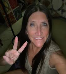 Introduction of a happy hippie