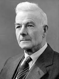 Amelia Squariel: Reviving an old page... Square Four Story