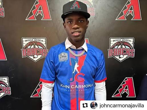 Repost @johncarmonajavilla with @use.repost ・・・ Felicidades a Belfi Rivera y a los Diamondbacks por confiar en el talento javillero! ¡Vamos 🙏🙏🙏🙏 DIOS GRACIAS. 🙏