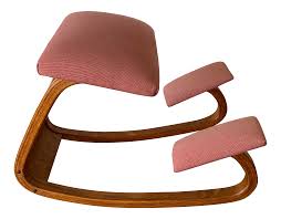 If you no longer have back pain and want to have a pleasant and enjoyable experience at work, a knee chair is the the knee chairs have many different properties. Vintage Variable Balans Peter Opsvik Kneeling Ergonomic Chair Chairish