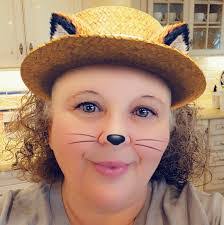 Veronica Robdau's Instagram, Twitter & Facebook