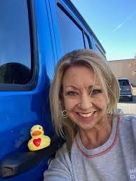 Lacey Voss's Instagram, Twitter & Facebook