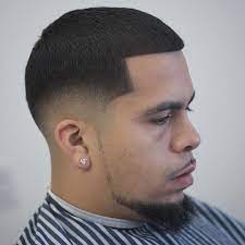 Les idées de coiffures tendance les plus stylées pour cheveux bouclés. Epingle Sur Top 100 Des Coiffures Homme 2019