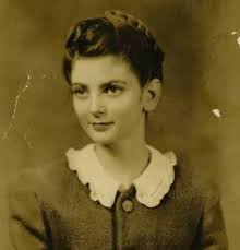 Now 83, carmen first … Carmen Dell Orefice At 87 Years Old Dubbed As The World S Oldest Working Supermodel