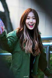 Is it looking dull or frizzy even when you avoid washing it too frequently? Gfriend Sinb Kpop Hair Color Hair Inspo Color Hair Streaks