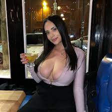 Sannatorr - Big tits brunette - Fapdungeon