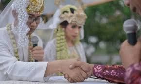 Ijab yaitu ucapan penyerahan yang diucapkan oleh wali (pihak perempuan), sedangkan kabul merupakan tigawarna catering akan membagikan 2 teks bacaan ijab kabul, yaitu versi bahasa arab dan bahasa indonesia. Kad Jemputan Nikah Online